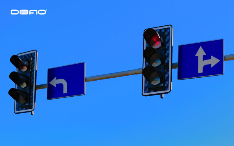 xe máy lấn làn phạt bao nhiêu